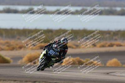 media/Dec-18-2022-SoCal Trackdays (Sun) [[8099a50955]]/Turn 14 (940am)/